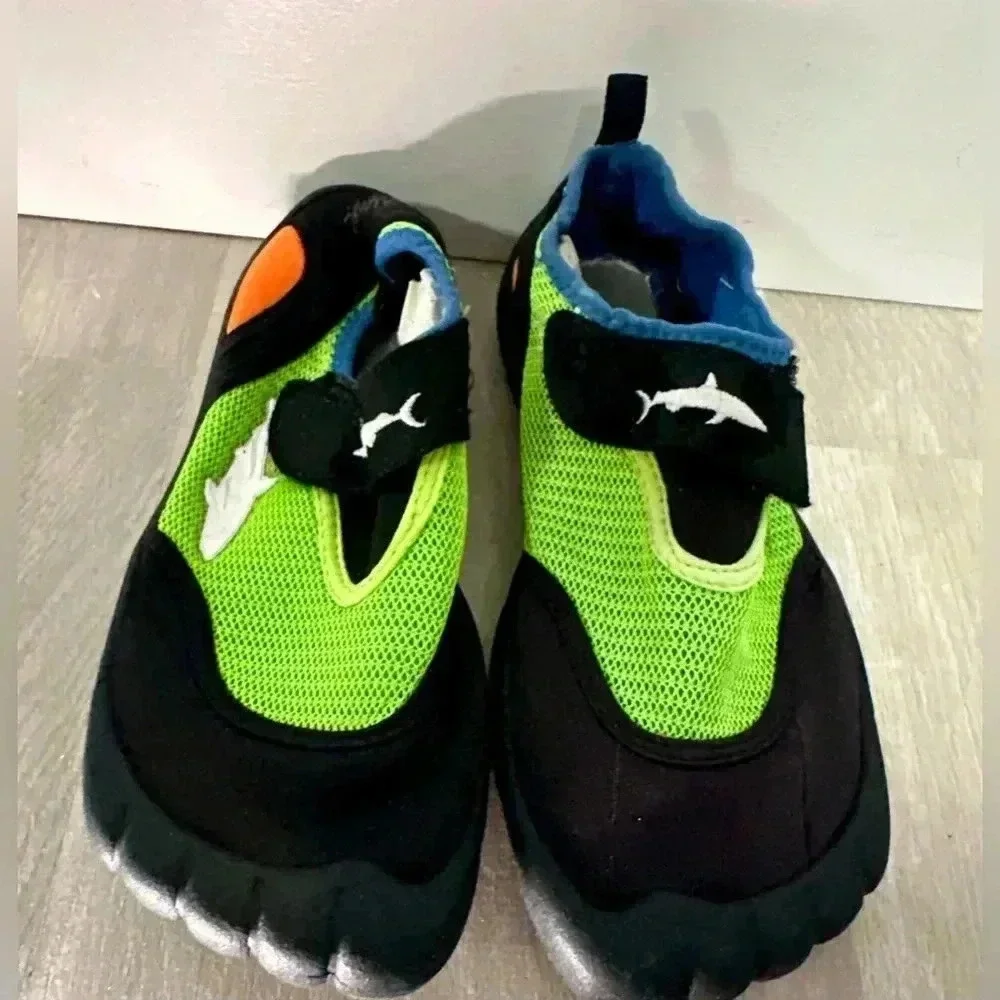 Water Shoes Size 2/3 Green Neon Kids Youth Toddler Shark